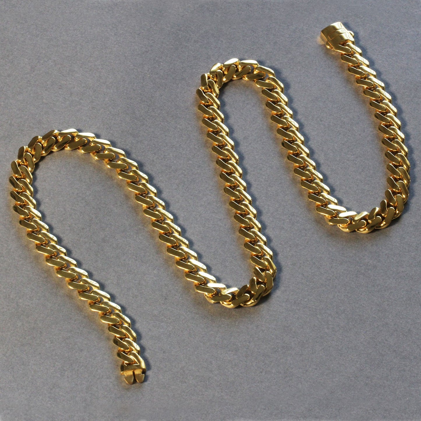 14k Yellow Gold 22 inch Polished Curb Chain Necklace - The Best Accessory