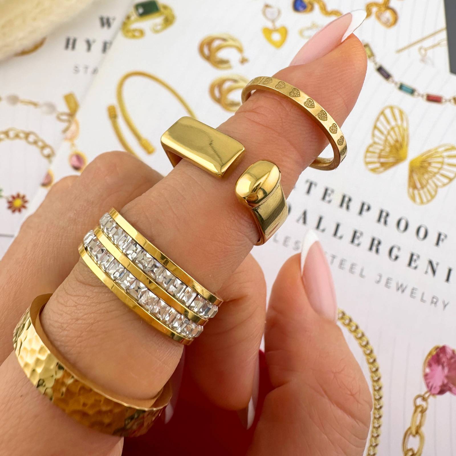 18K gold plated Stainless steel  Hearts finger ring, Intensity - The Best Accessory