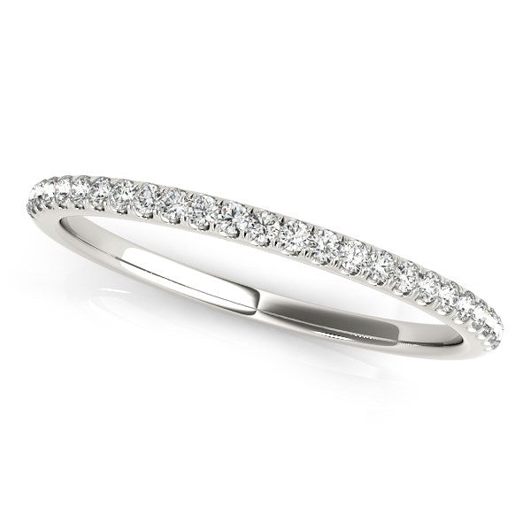 14k White Gold Round Diamond Pave Set Wedding Band (1/8 cttw) - The Best Accessory