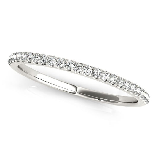14k White Gold Round Diamond Pave Set Wedding Band (1/8 cttw) - The Best Accessory