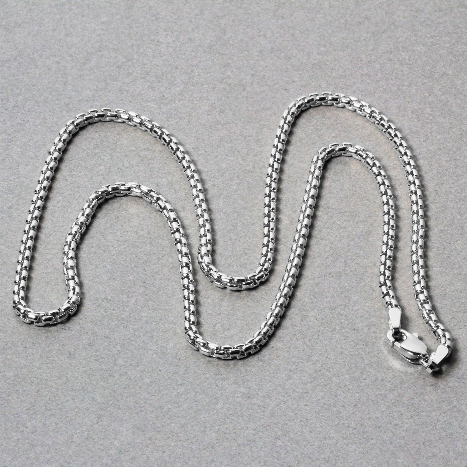 14k White Gold Solid Round Box Chain (2.5 mm) - The Best Accessory