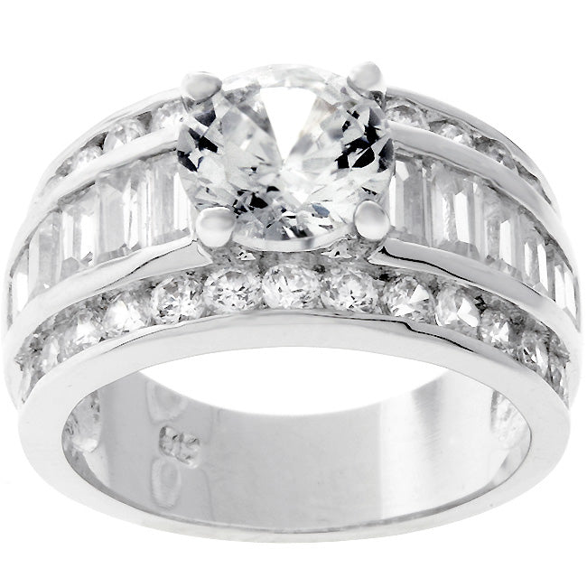 Luxurious Engagement Ring - The Best Accessory