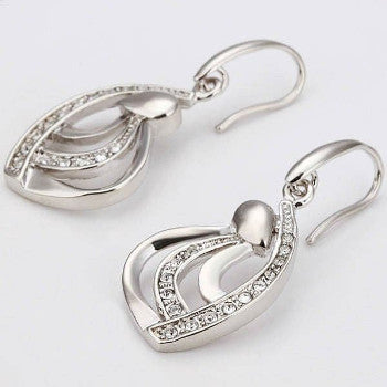 The Best Accessory Elegant Crystal Drop Earrings