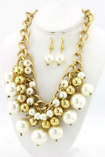 The Best Accessory Metal & Pearl Ball Necklace Set