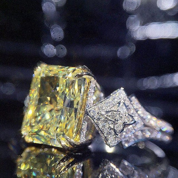 The Best Accessory 9 / F1324 Yellow Cubic Zirconia Square Stone Statement Ring